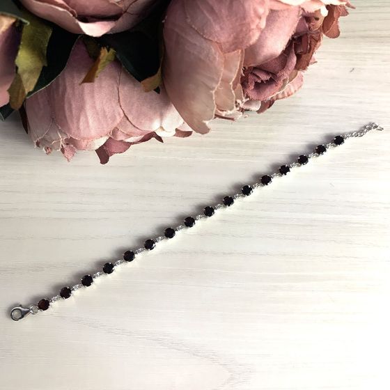 Серебряный браслет с гранатом 10.117ct