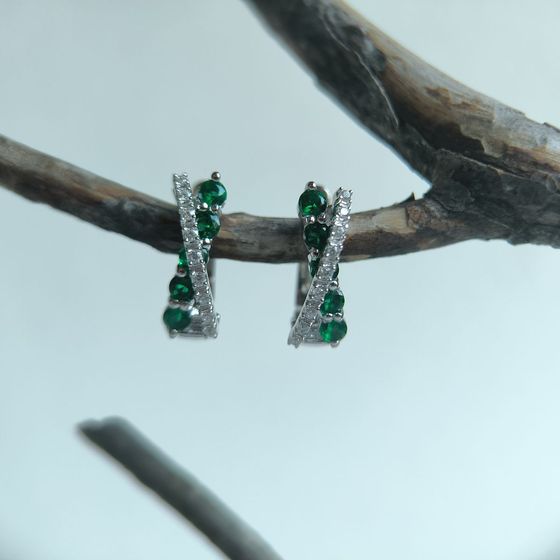 Серебряные серьги с изумрудом nano 1.152ct