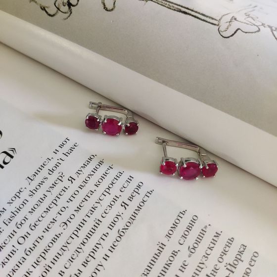 Серебряные серьги с рубином 3.675ct