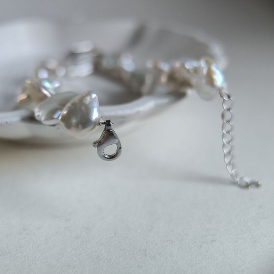 Серебряный браслет с жемчугом барочным