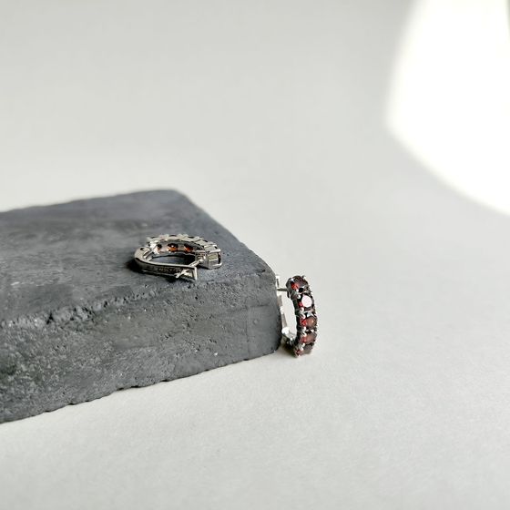Серебряные серьги с гранатом 3.217ct