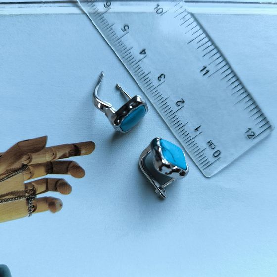 Серебряные серьги с бирюзой