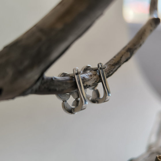 Серебряные серьги без камней