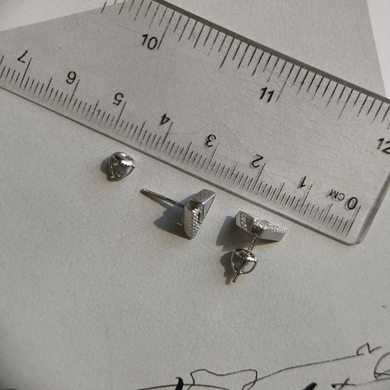 Серебряные серьги с перламутром, фианитами