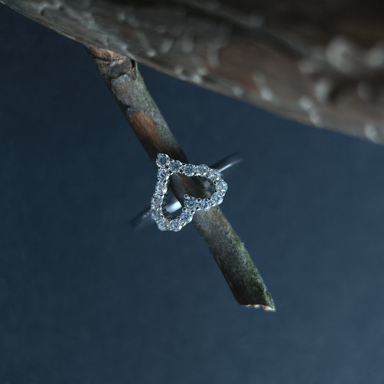 Серебряное кольцо с фианитами