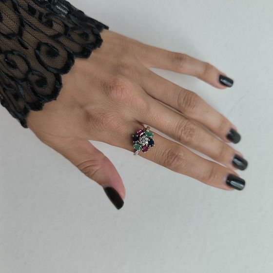 Серебряное кольцо с сапфиром, рубином, изумрудом