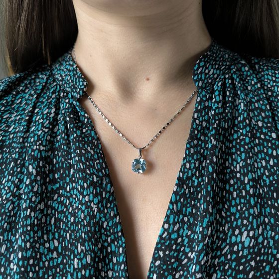 Серебряная подвеска с топазом 4.875ct