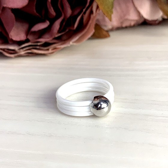 Серебряное кольцо с керамикой