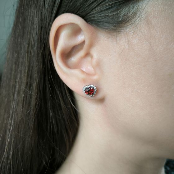 Серебряные серьги с гранатом 2.292ct