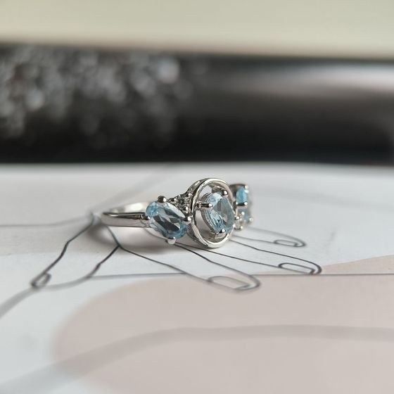 Серебряное кольцо с топазом 1.707ct