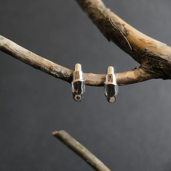 Серебряные серьги без камней Серебряные серьги без камней