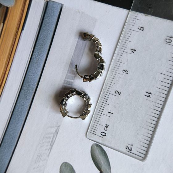 Серебряные серьги с фианитами