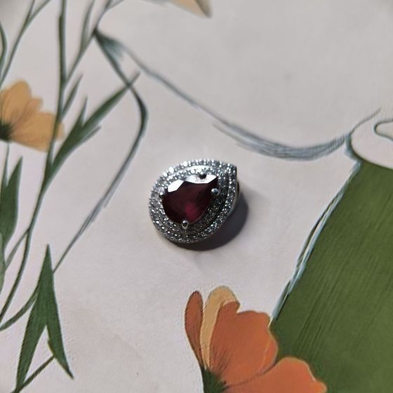 Серебряная подвеска с рубином 3.001ct