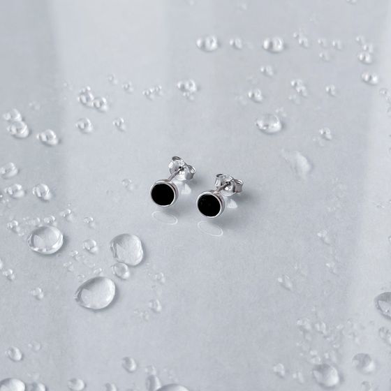 Серебряные серьги с ониксом