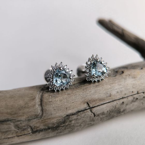 Серебряные серьги с топазом 1.777ct