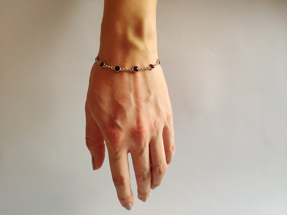Серебряный браслет с гранатом 6.56ct