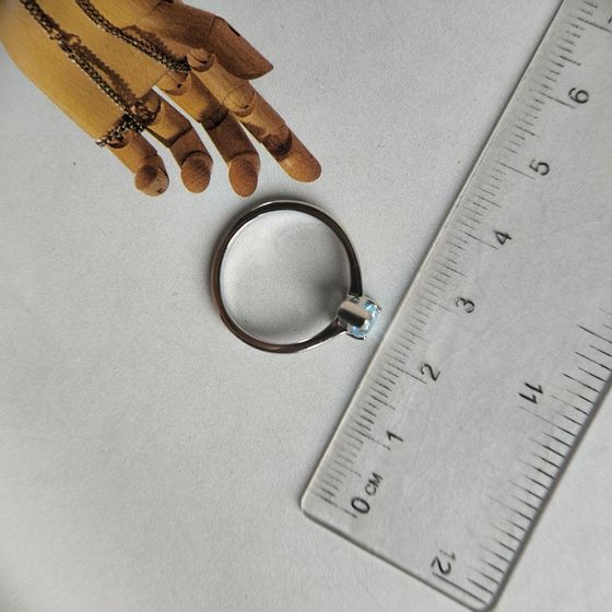 Серебряное кольцо с топазом 0.771ct