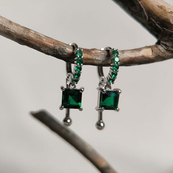 Серебряные серьги с изумрудом nano 8.565ct