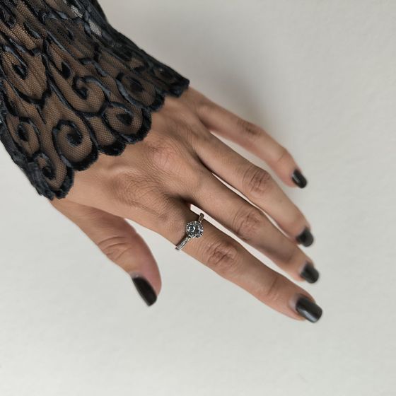 Серебряное кольцо с фианитами