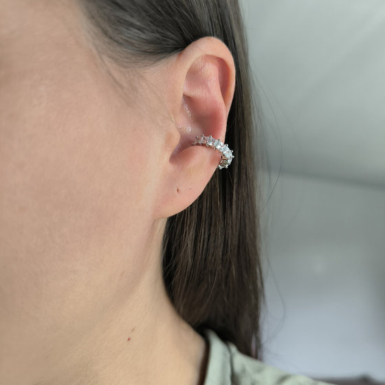 Серебряные серьги с фианитами