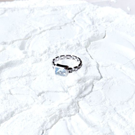 Серебряное кольцо с топазом 1.7ct