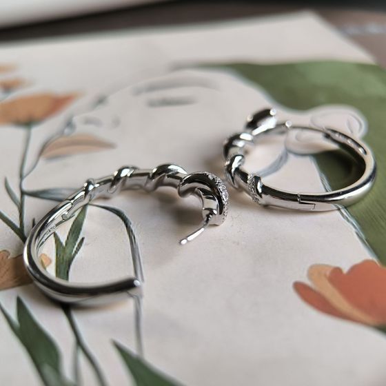 Серебряные серьги с фианитами