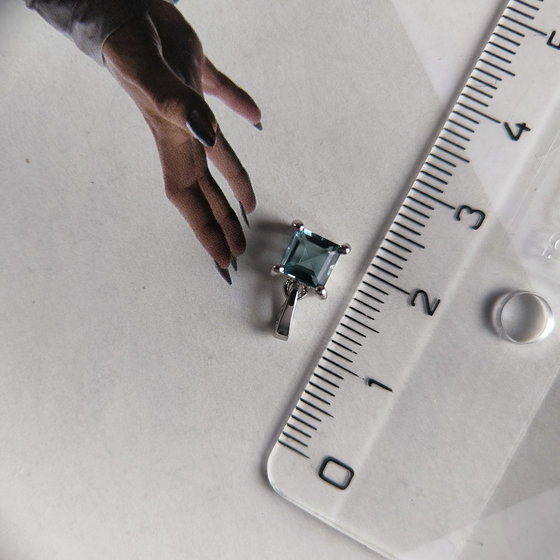 Серебряная подвеска с топазом Лондон Блю 0.675ct