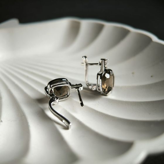 Серебряные серьги с раухтопазом (дымчатым кварцем), фианитами