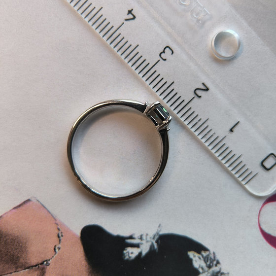 Серебряное кольцо с мистик топазом 0.764ct