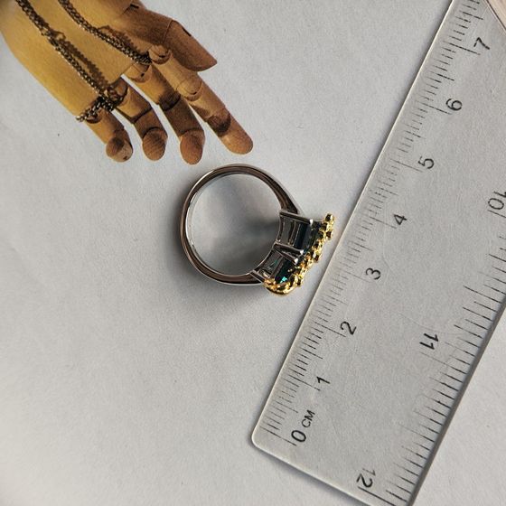 Серебряное кольцо с топазом Лондон Блю 2.603ct