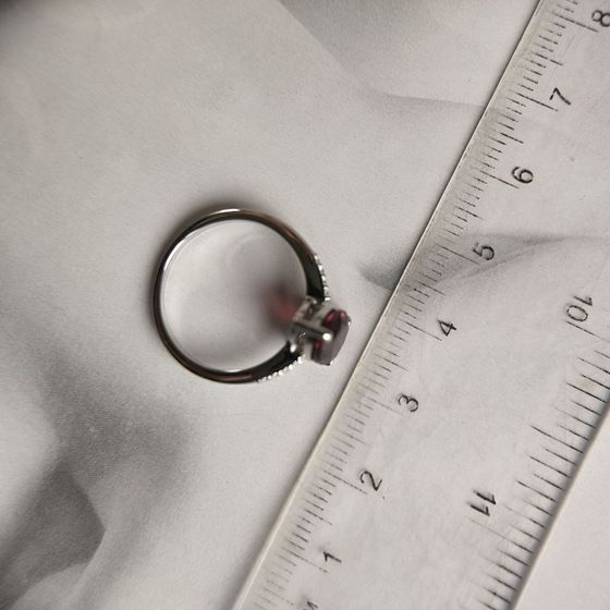 Серебряное кольцо с гранатом nano 3.12ct
