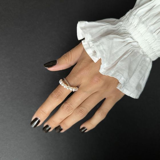 Серебряное кольцо с жемчугом барочным