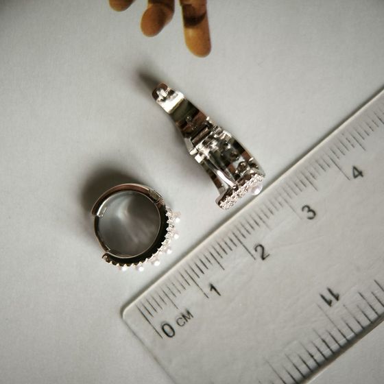 Серебряные серьги с жемчугом, фианитами