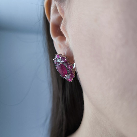Серебряные серьги с рубином 14.72ct, фианитами