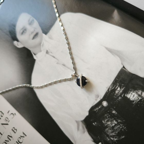 Серебряная подвеска с сапфиром 2.599ct, фианитами