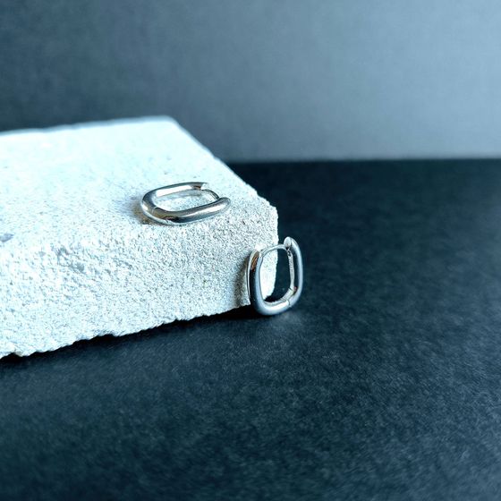 Серебряные серьги без камней Серебряные серьги без камней