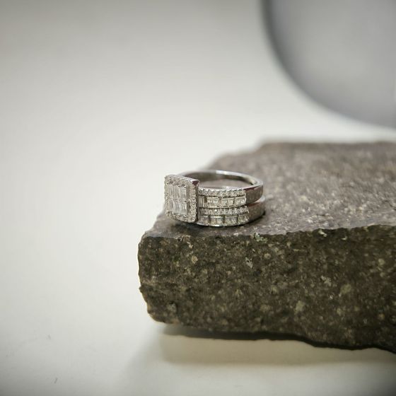Серебряное кольцо с фианитами