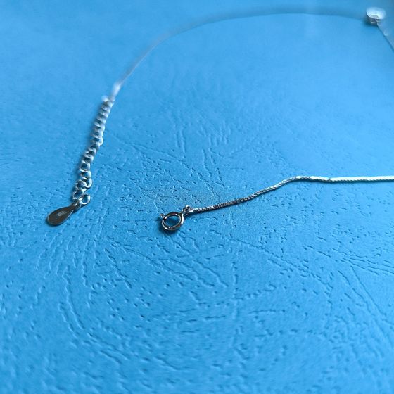 Серебряное колье с фианитами