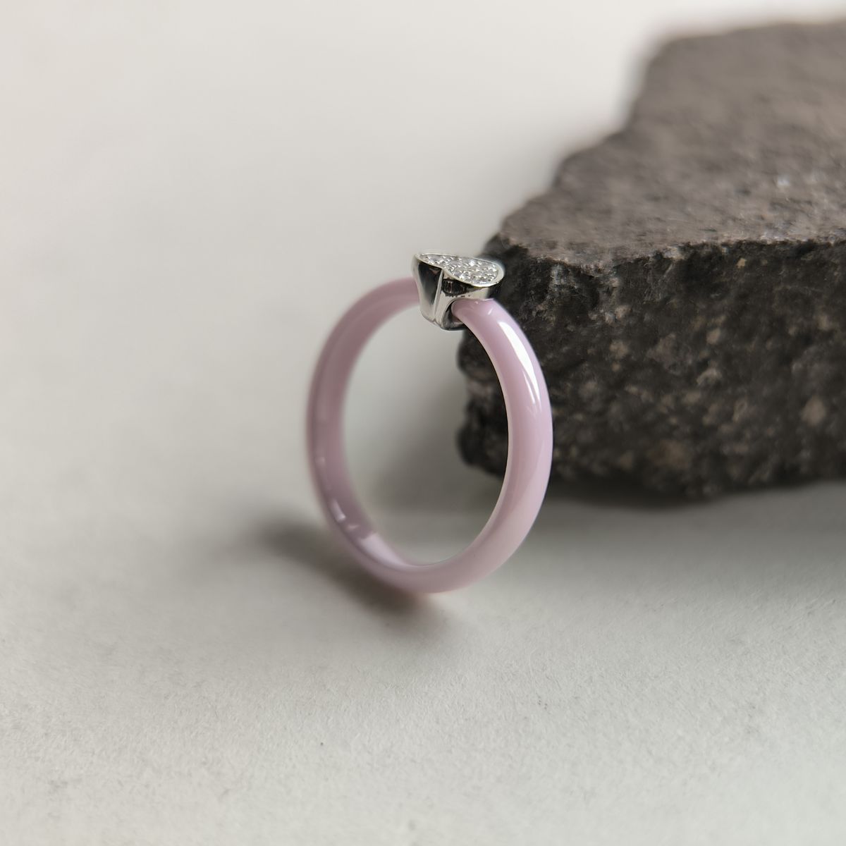 Серебряное кольцо с керамикой