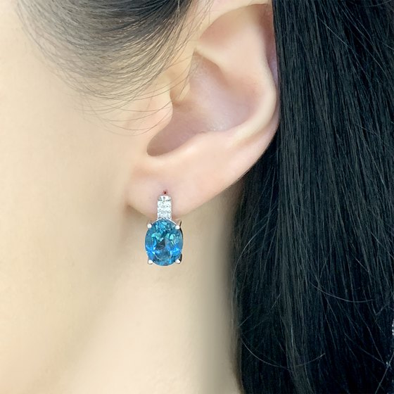 Серебряные серьги с топазом Лондон Блю 3.932ct