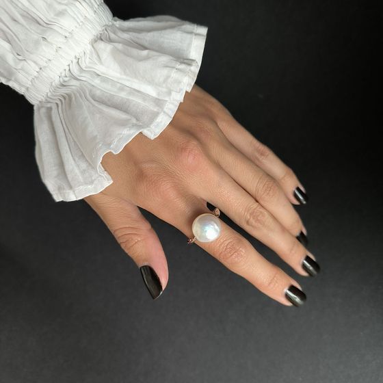 Серебряное кольцо с жемчугом барочным