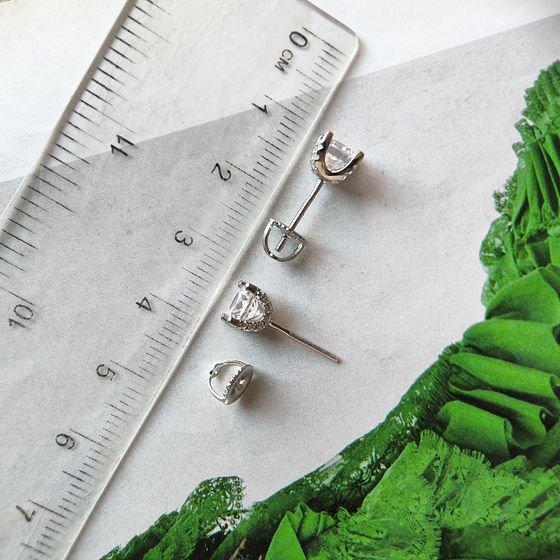 Серебряные серьги с фианитами