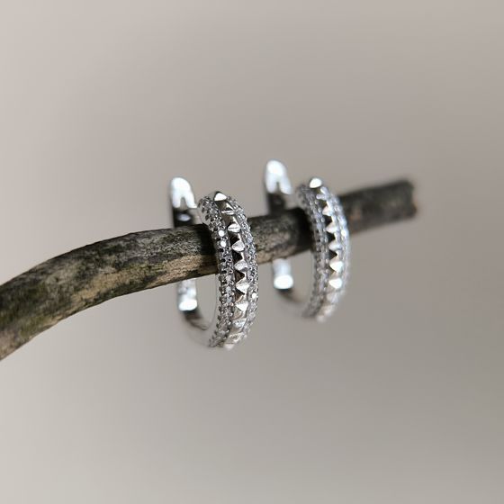 Серебряные серьги с фианитами