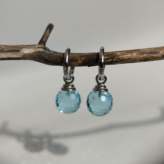 Серебряные серьги с фианитами