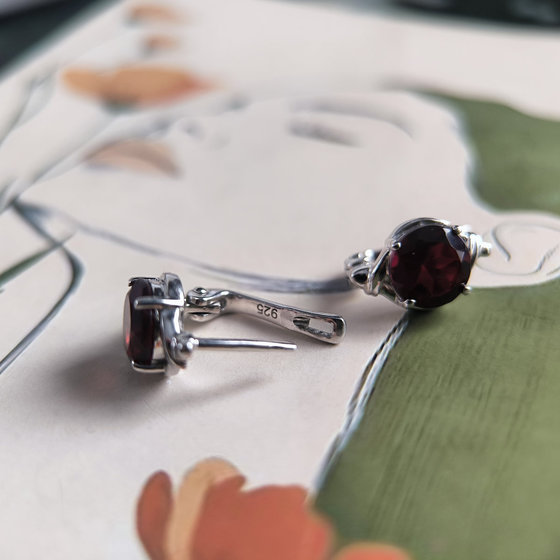 Серебряные серьги с гранатом nano 3.425ct