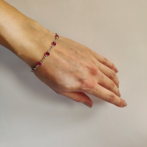 Серебряный браслет с рубином 7.116ct