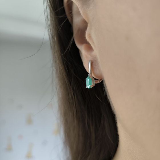 Серебряные серьги с изумрудом 1.605ct, фианитами