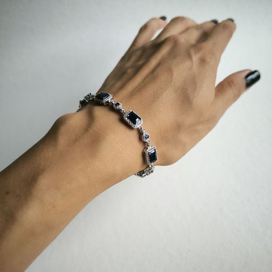 Серебряный браслет с сапфиром, фианитами