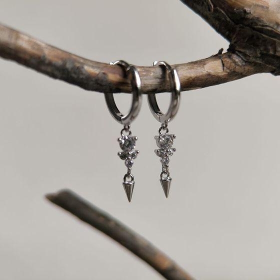 Серебряные серьги с фианитами