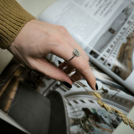 Серебряное кольцо с фианитами